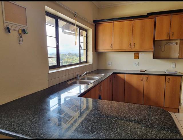 3 BEDROOM FREEHOLD RENTED IN PARK HILL